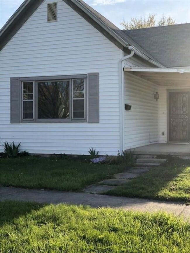 Building Photo - 3 bedroom 1 bath