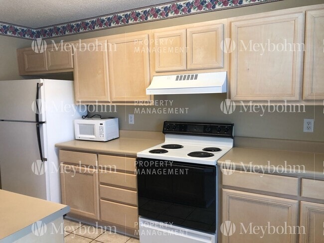 Building Photo - 714 Legacy Court