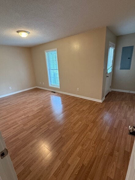 Building Photo - 123 Brewer Rd