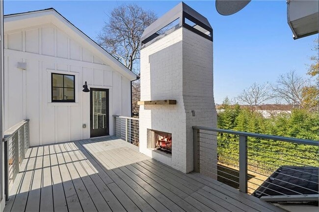 Building Photo - 636 Kennesaw Ave NE