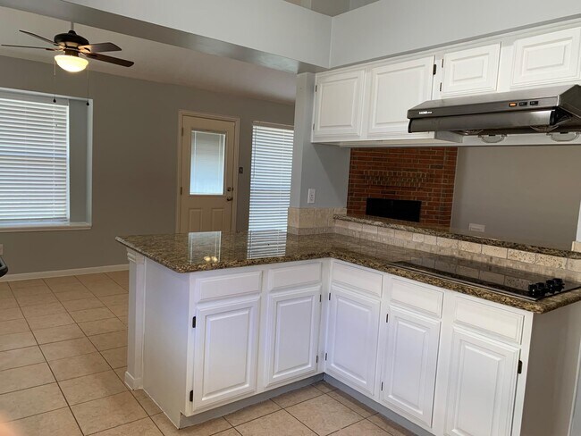 Building Photo - 3111 Lazy Brook Dr