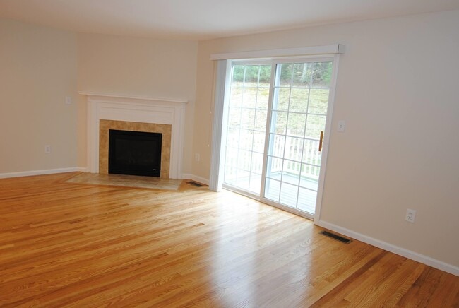 Building Photo - 109 Overlook Cir