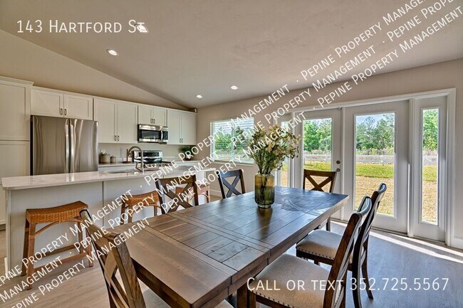 Building Photo - 143 Hartford St