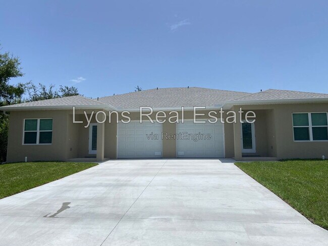 Building Photo - 10398 Port Everglades St