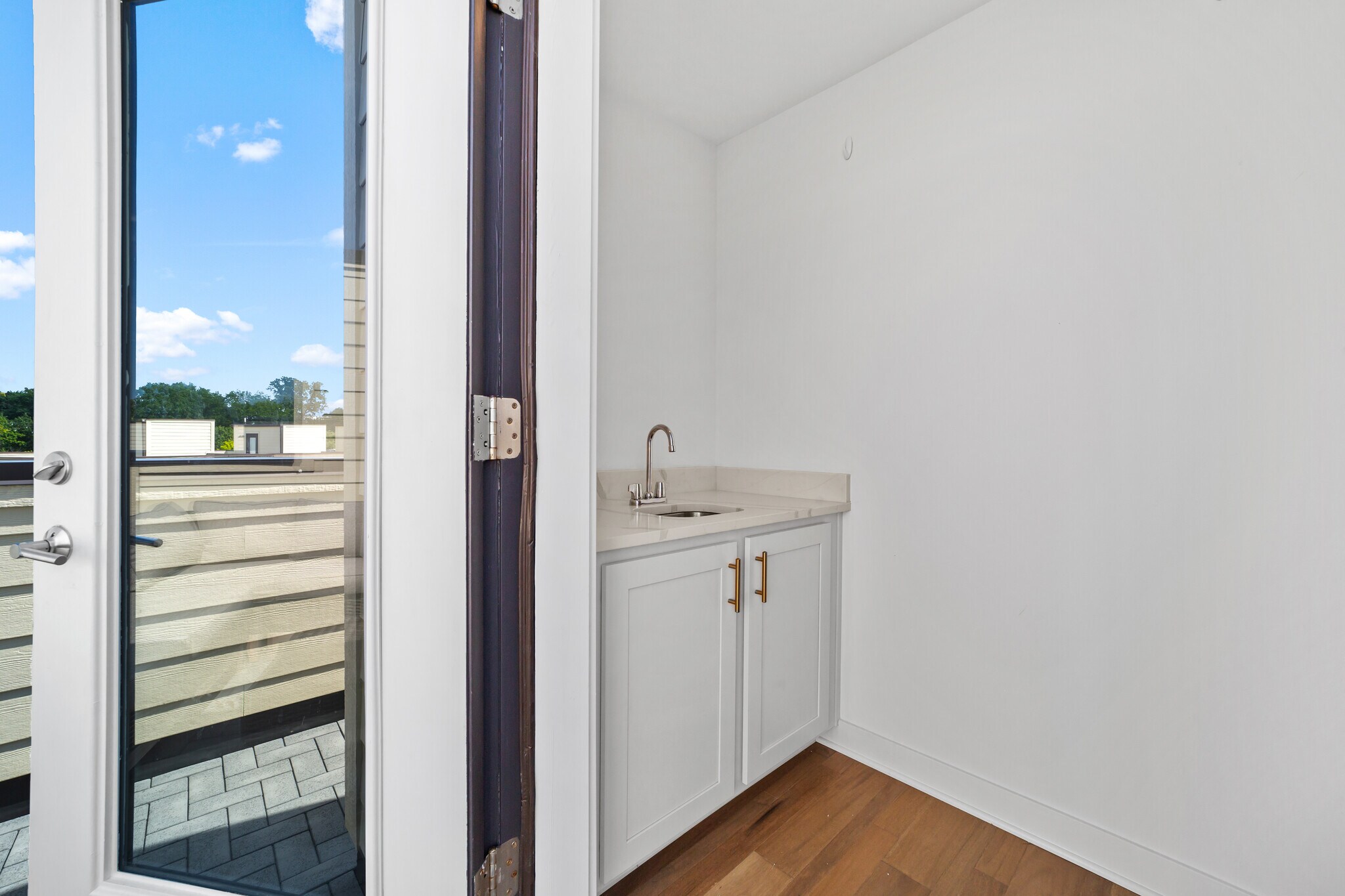 Building Photo - 11206 N Park Pl