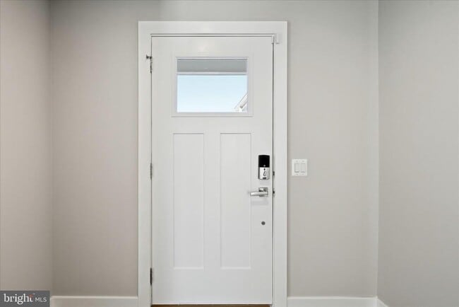 Building Photo - 313 Switchgrass Ct