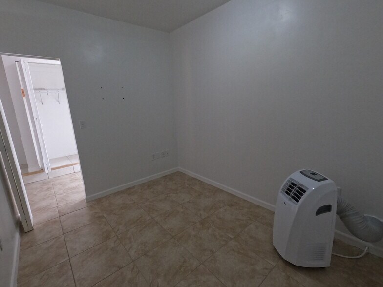 Building Photo - 14741 SW 170th Ter