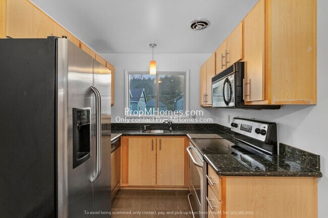 Building Photo - Updated One Bedroom Condo Within Walking D...