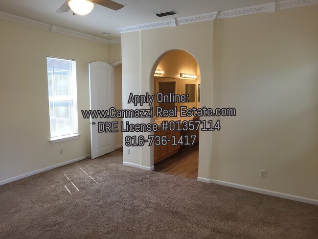 Building Photo - 1201 Souza Way