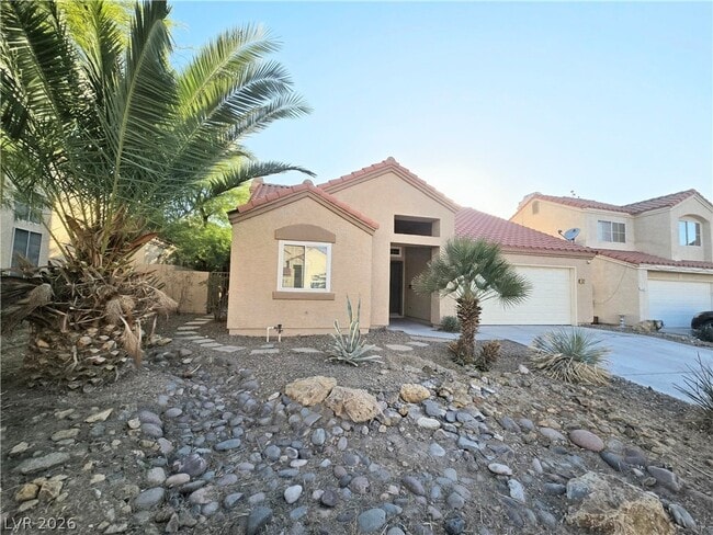 Building Photo - 437 Mayan Dr