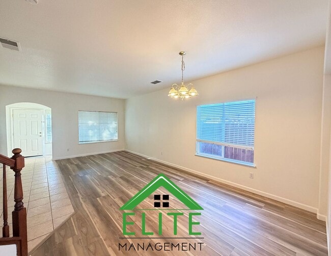 Building Photo - Beautiful and Spacious 4-Bedroom Home in P...