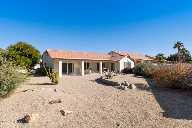 Building Photo - 11115 E Bellflower Ct