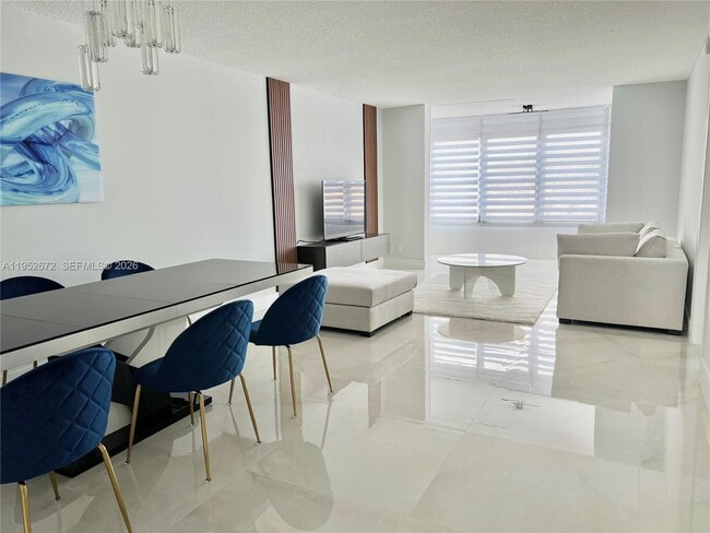 Building Photo - 2551 Aragon Blvd