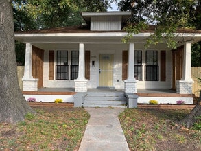 Building Photo - 1456 N Hollywood St