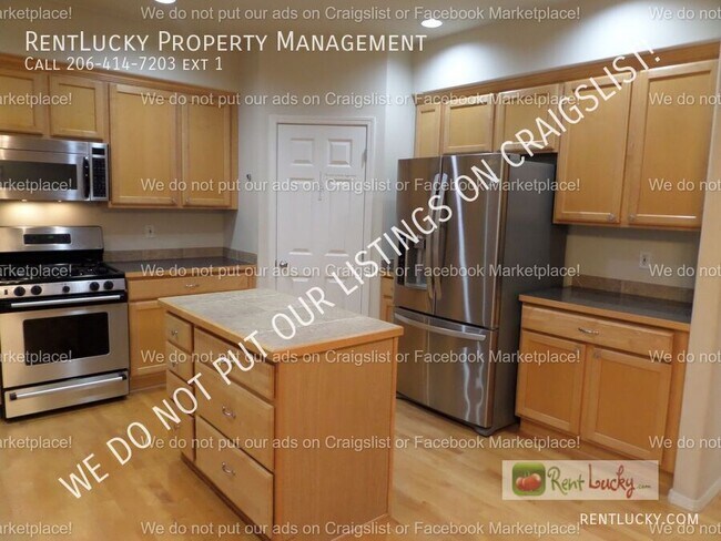 Building Photo - 111 203rd St SE