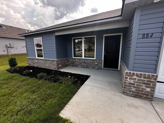 Building Photo - 884 Camden Lp