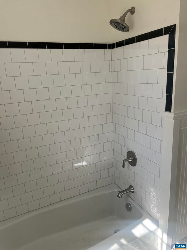 Building Photo - 1227 Blue Ridge Ave