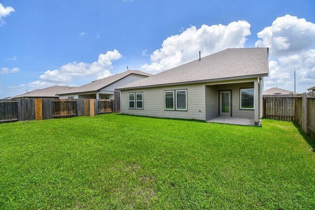 Building Photo - 8030 Milam Ln