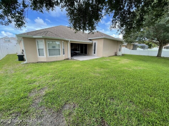 Building Photo - 4858 Chastain Dr