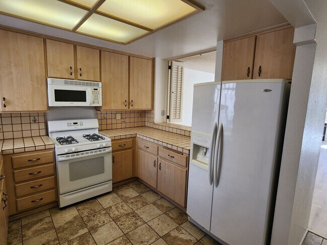 Building Photo - 28084 Lucaya