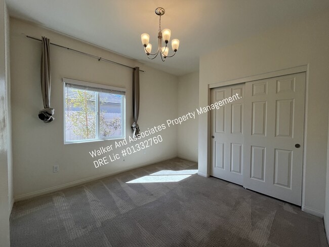 Building Photo - 1511 Irving Ln