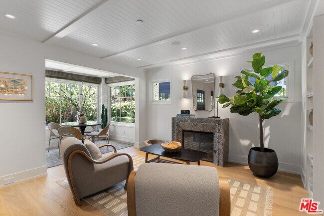 Building Photo - 929 Marco Pl