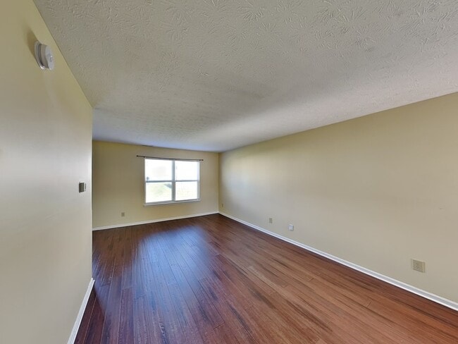 Building Photo - 11324 Water Birch Dr