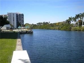 Building Photo - 3475 N Country Club Dr