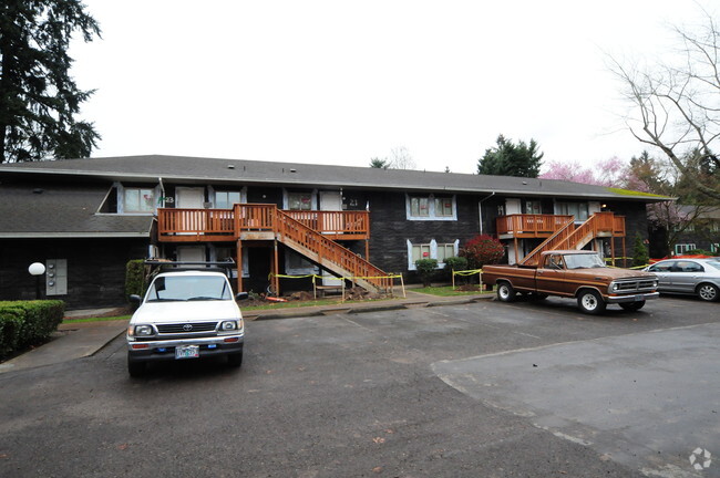 Building Photo - Duck Country - Wilsonville Heights Apartments
