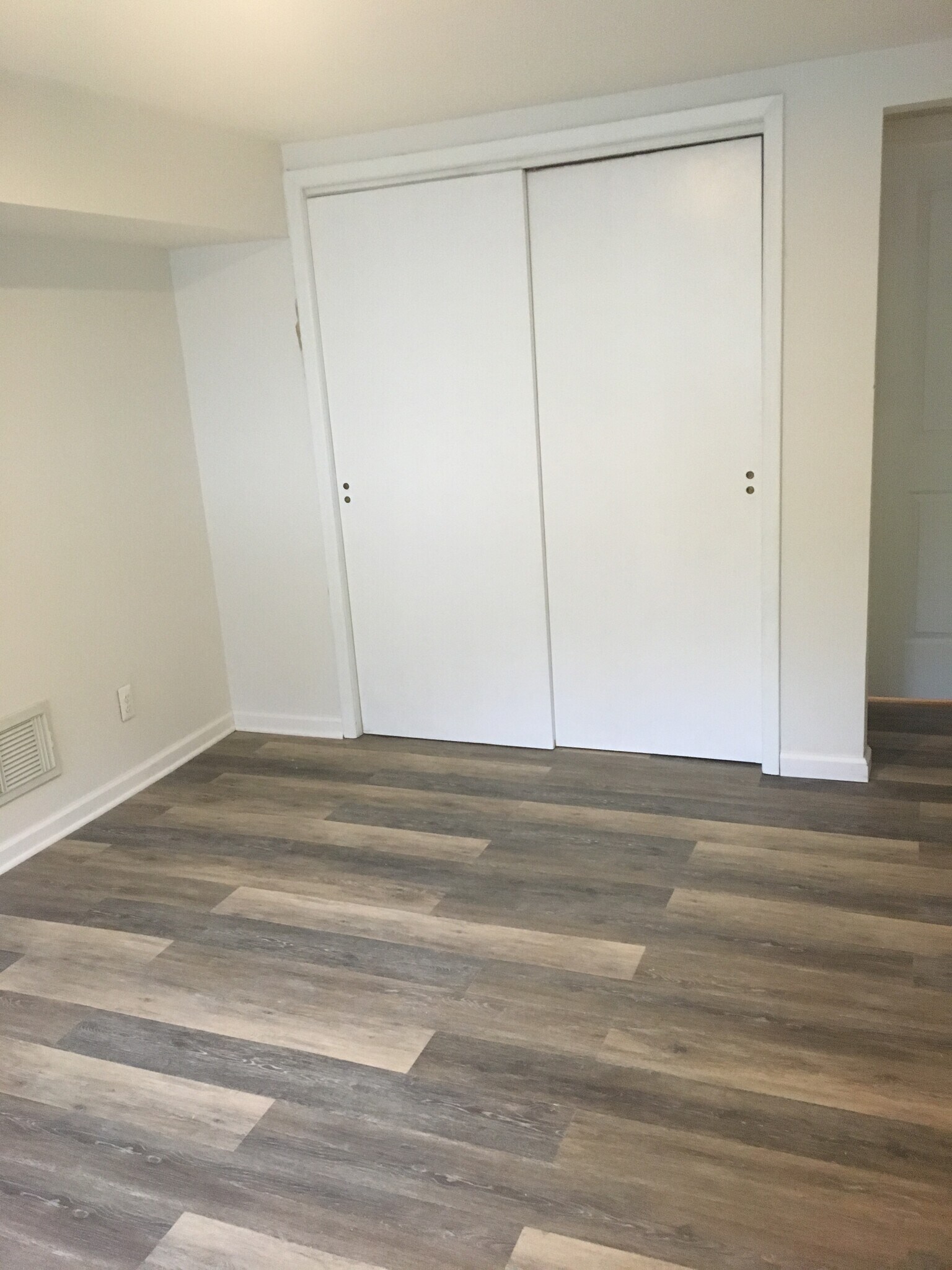 Building Photo - 294 Front St