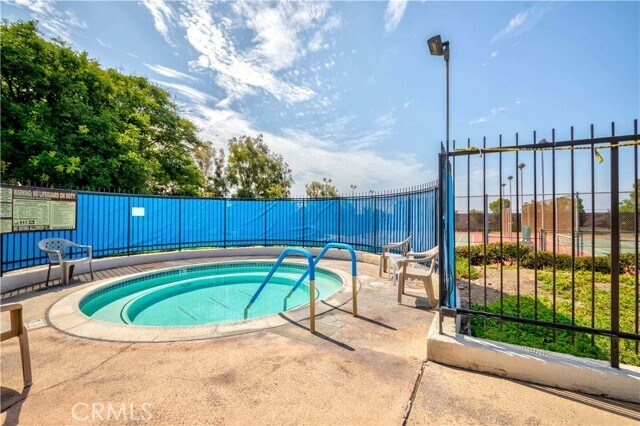 Building Photo - 13602 La Jolla Cir
