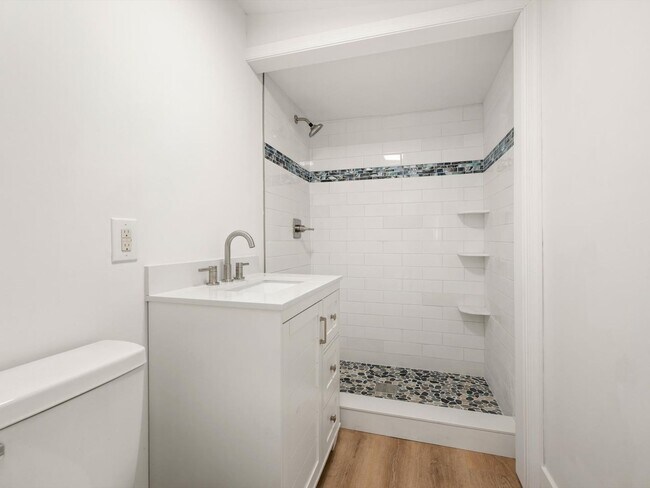 Building Photo - 36999 Blue Bill Dr