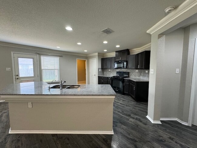 Building Photo - Coming soon... Move in July 4th, 2025