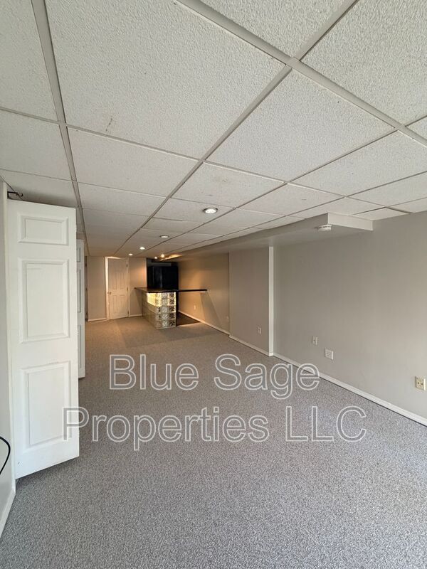 Building Photo - 5128 Westley Dr