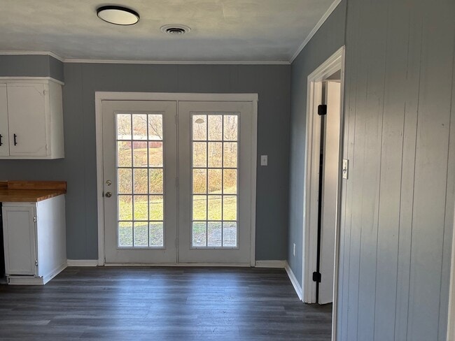 Building Photo - 177 Stardust Dr