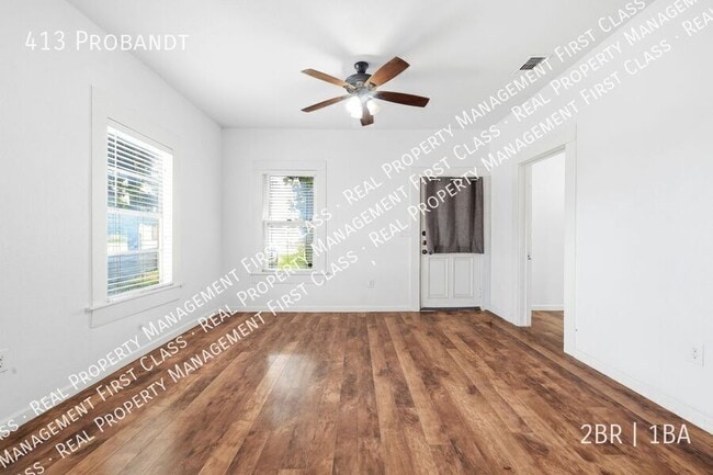 Building Photo - 413 Probandt-