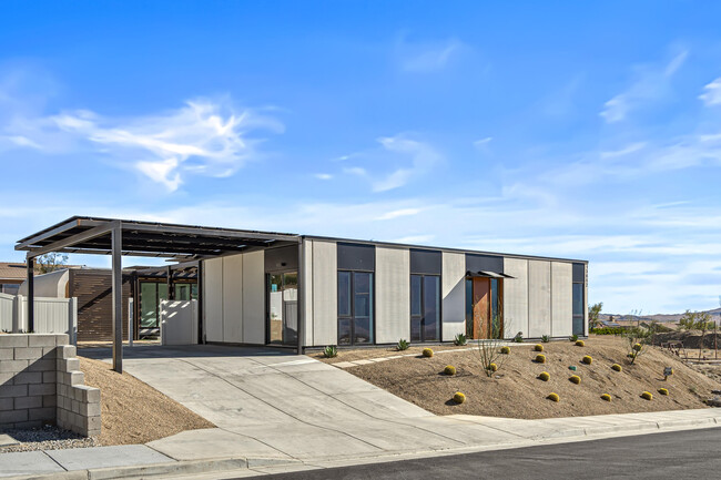 Building Photo - 13852 Scenic Crest Cir