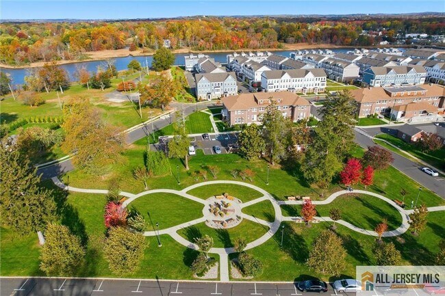 Building Photo - 4 Barton Ave