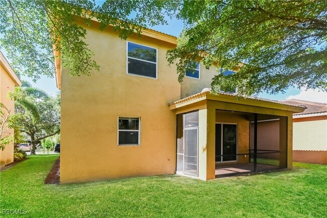 Building Photo - 10120 N Golden Elm Dr