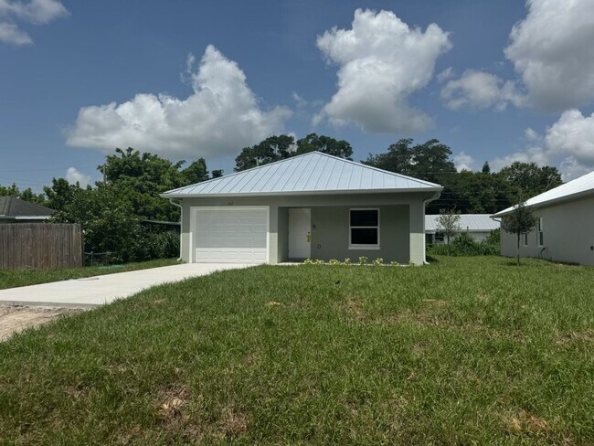 Primary Photo - Available 7/1/2025 Brand New 3 bedroom 2 b...