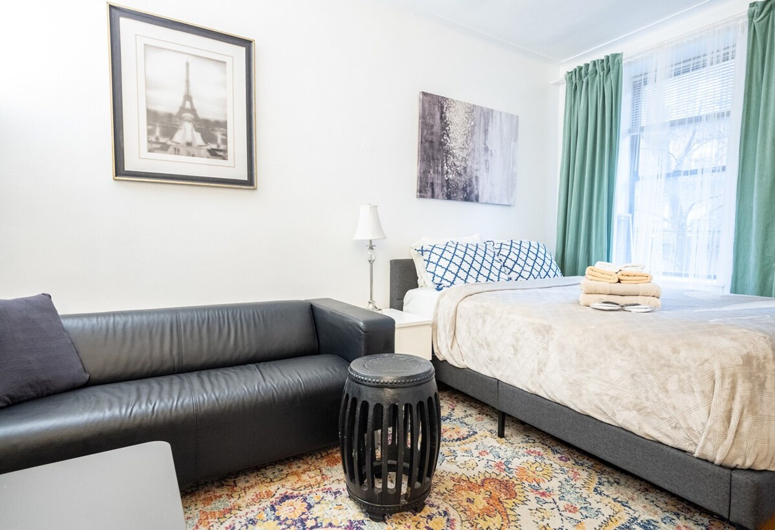 Building Photo - 328 E 74th St