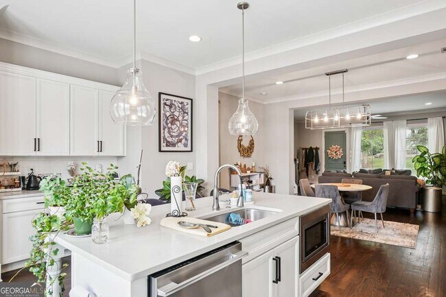 Building Photo - 144 1st Ave NW