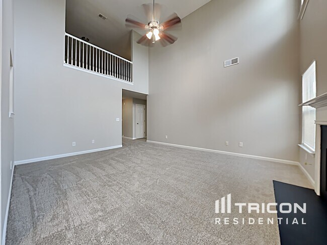 Building Photo - 724 Walton Dr