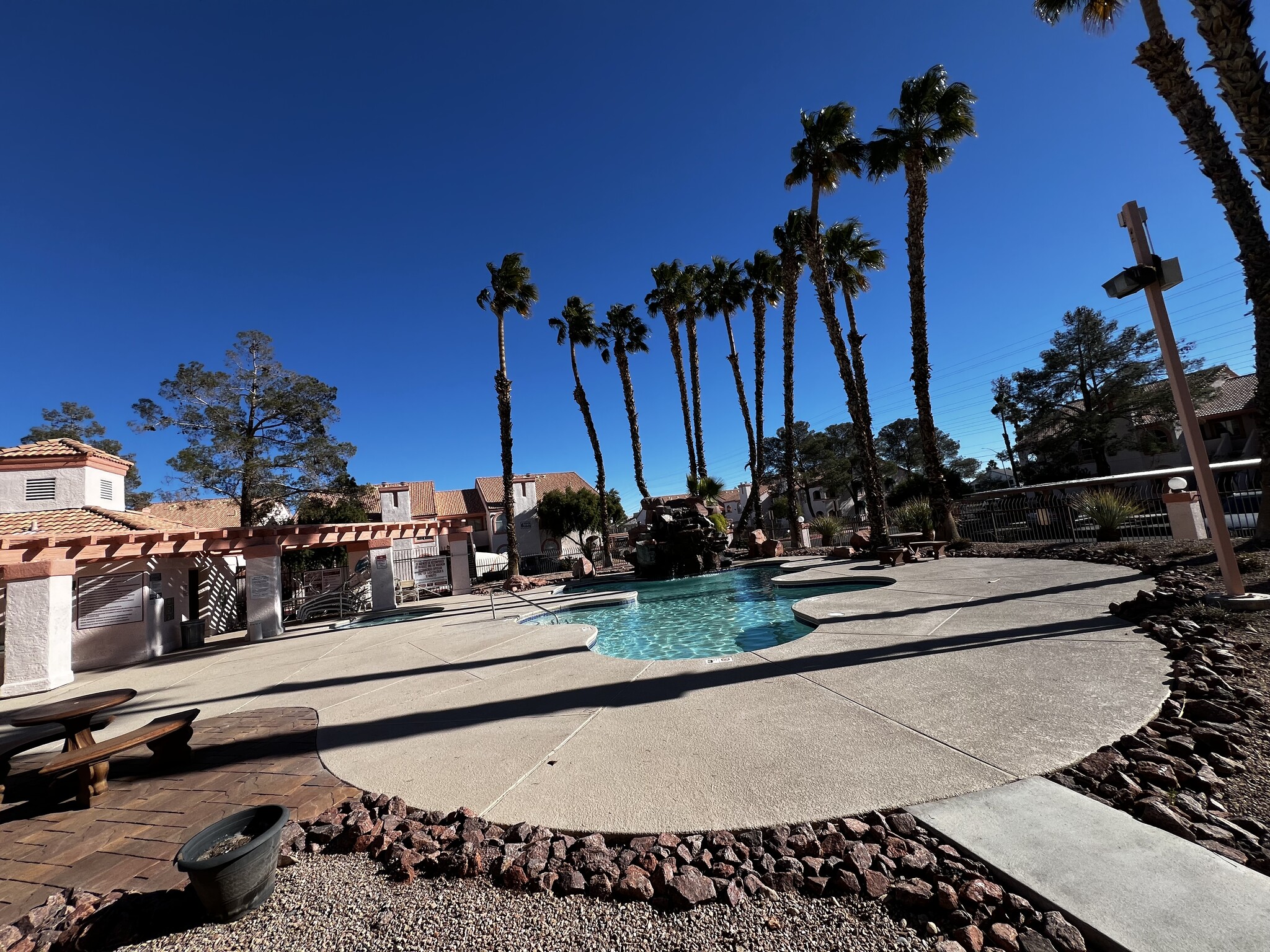 Building Photo - 7570 W Flamingo Rd