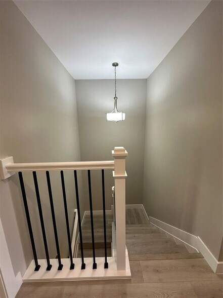 Building Photo - 4507 E Aqua Bella Ln