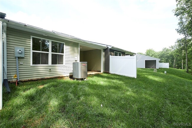 Building Photo - 5400 Addison Gate Dr