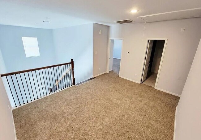 Building Photo - 8203 Oak Knoll Ln