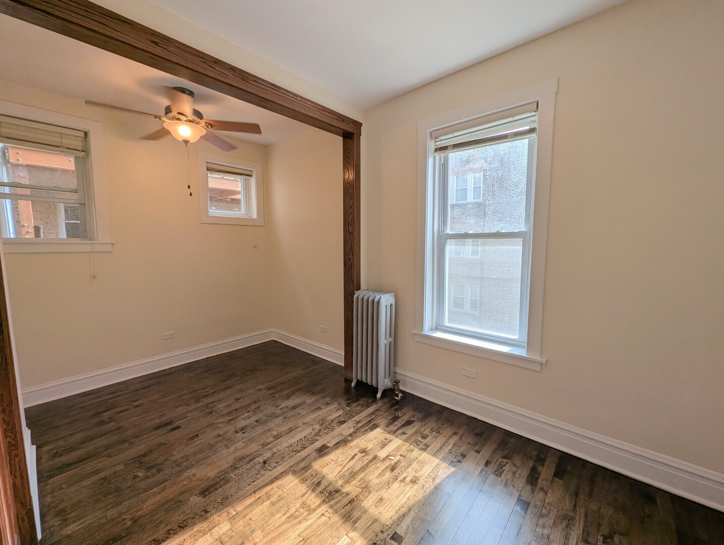 Building Photo - 1407 W Winona St