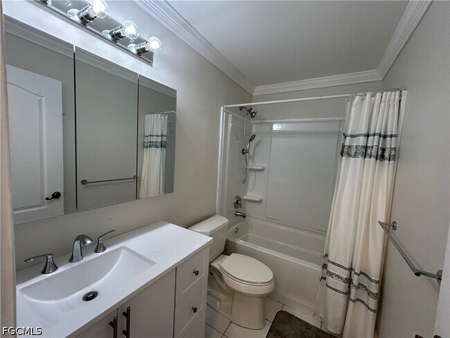 Building Photo - 225 3rd St W