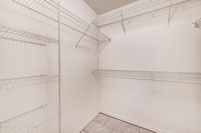 Building Photo - 1652 La Maderia Dr